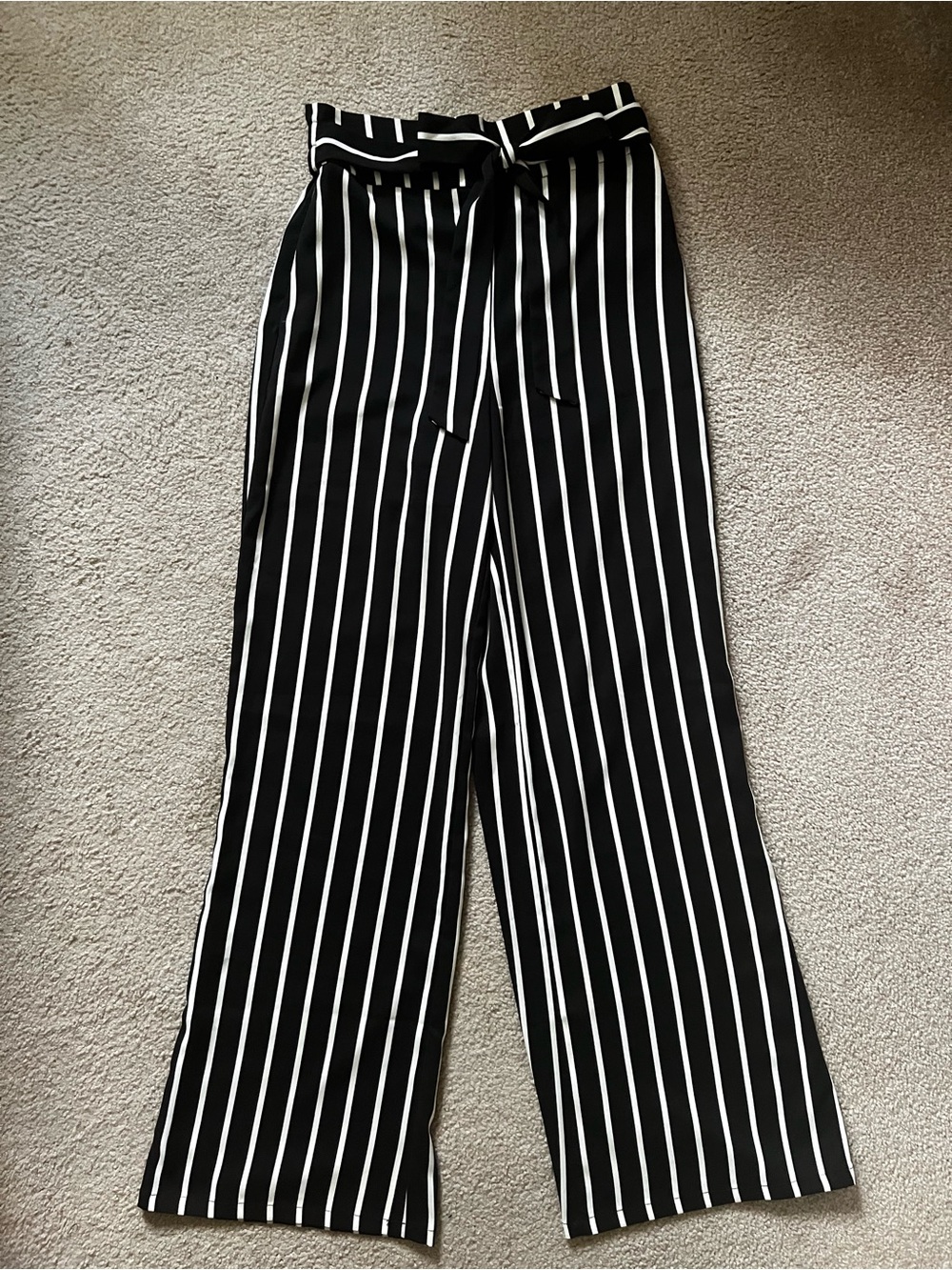 Forever 21 Black and White Vertical Stripe Wide-Leg Pants - Size Small, NWOT